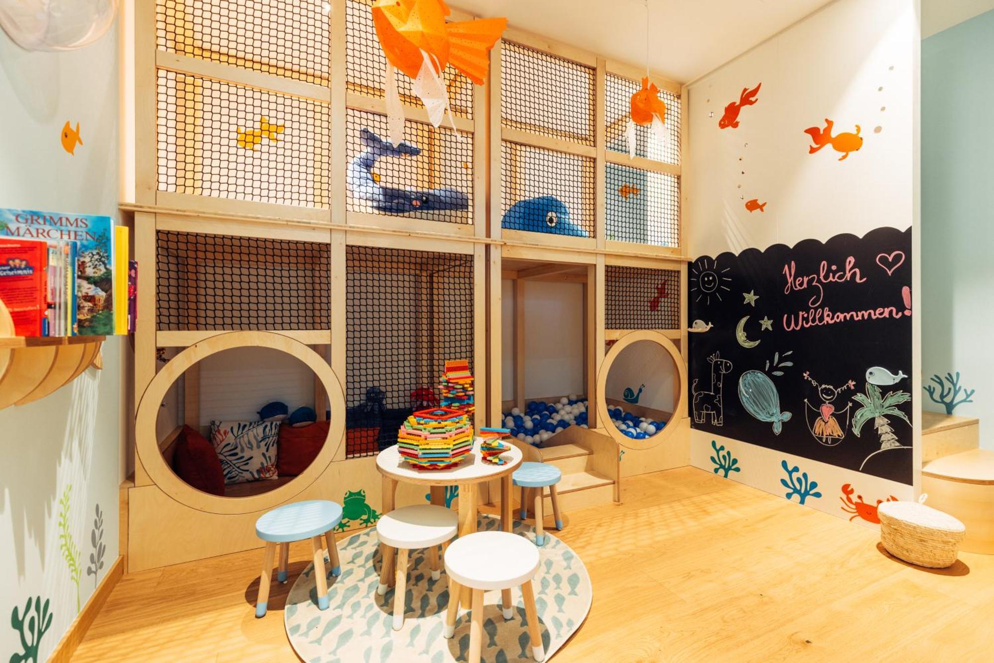 Harry'S Home Graz-Smart City Hotel & Apartments Exterior foto